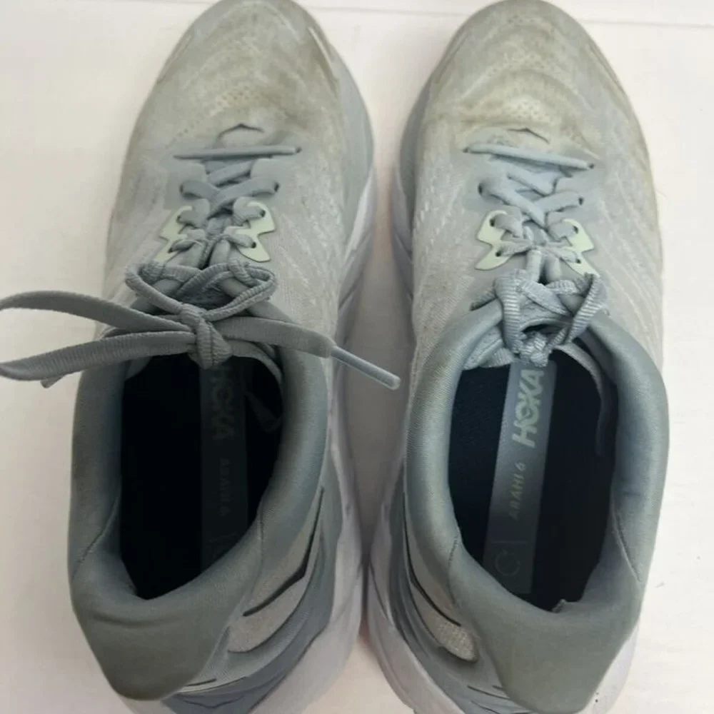 Hoka One One Womens Arahi 6 Running Shoe Size 7.5B